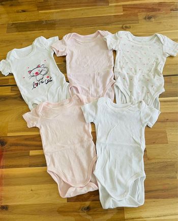 Lot 5 bodies courtes manches