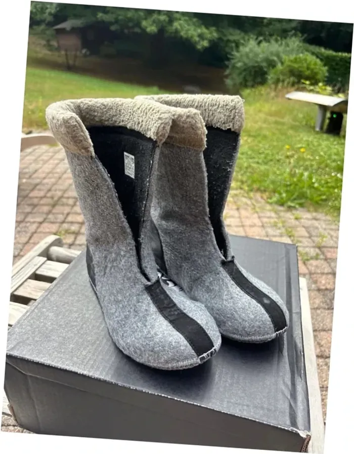 Bottes Sorel Enfant - Taille 36 - Parfaites pour l'Hiver et la Neige ! - photo numéro 5