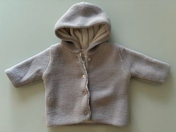 Gilet bébé gris à capuche  – 3 mois – 100% Acrylique