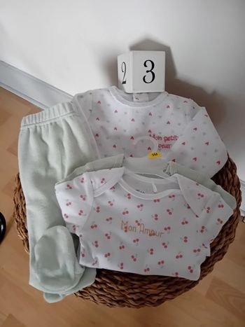 Ensemble bébé neuf - 3 mois - Mes petits cailloux