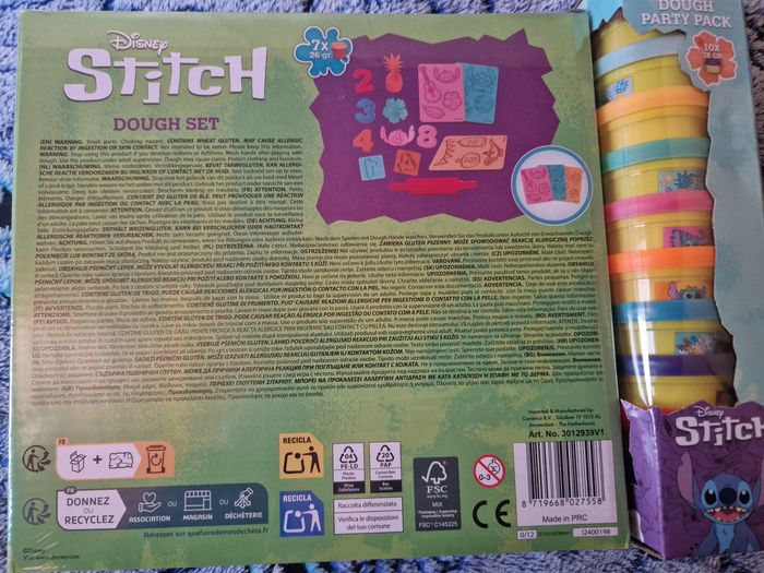 Kit de pâte à modeler Stitch + 10 petits pots - photo numéro 2