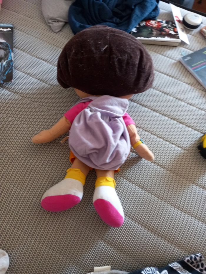 Grande peluche dora - photo numéro 2