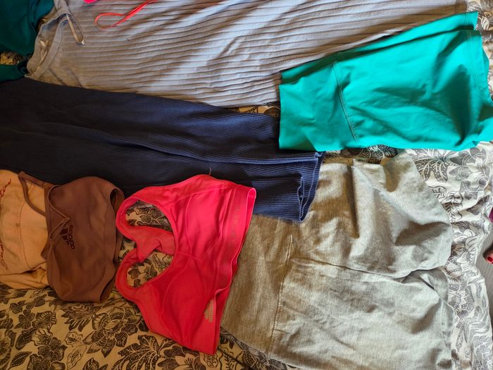 Lot de vêtements femme xs - photo numéro 7