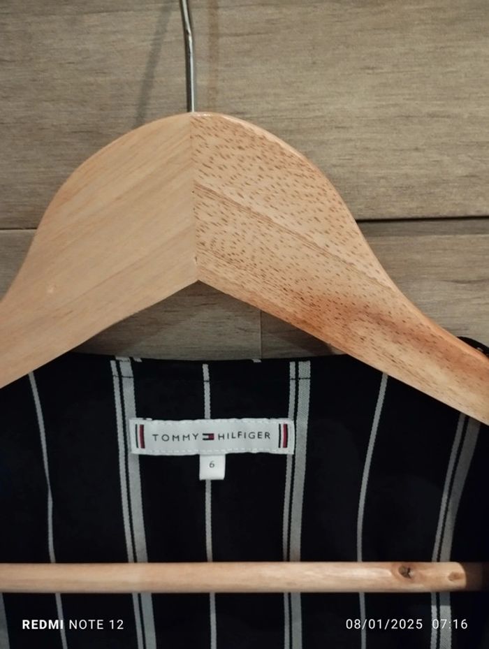 Robe asymétrique Tommy Hilfiger noir blanc rayures ceinture T6 - photo numéro 3