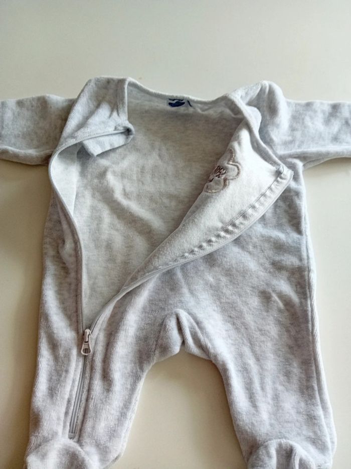 Pyjama 1 mois - photo numéro 3