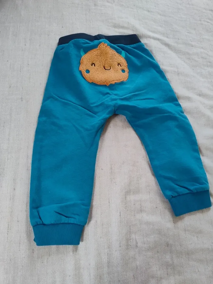 Lot de vêtements garçon 2 ans - photo numéro 4