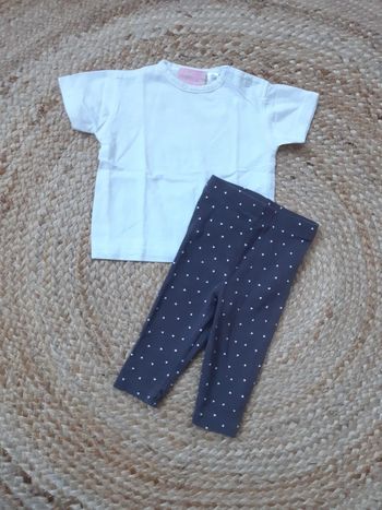 Tenue tee-shirt blanc et legging 3 mois