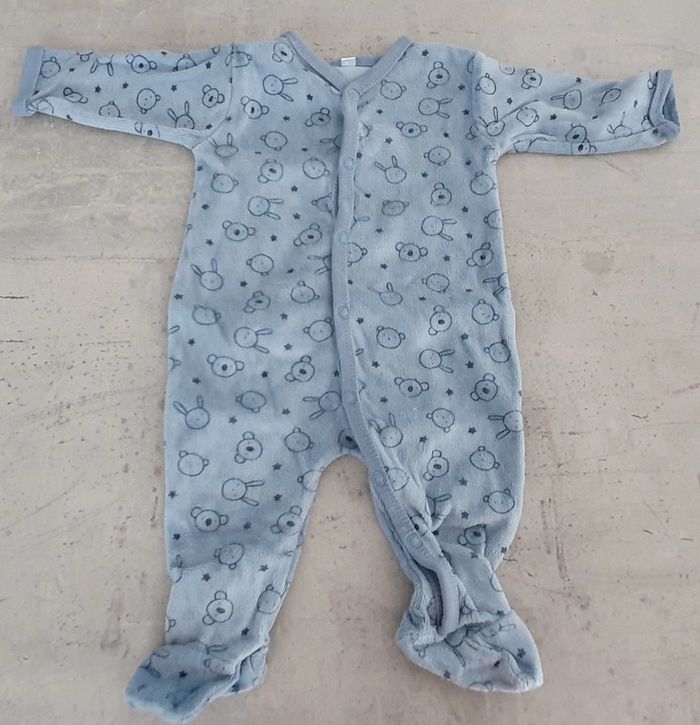 Pyjama 1 mois neuf - photo numéro 2