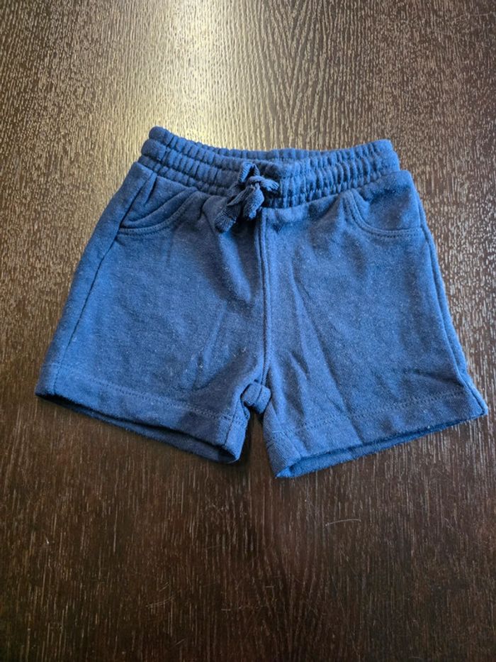 Lot de 3 shorts en 3 mois - photo numéro 2