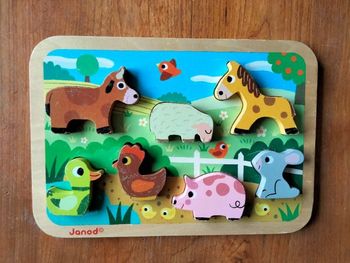 Jeu puzzle à encastrer