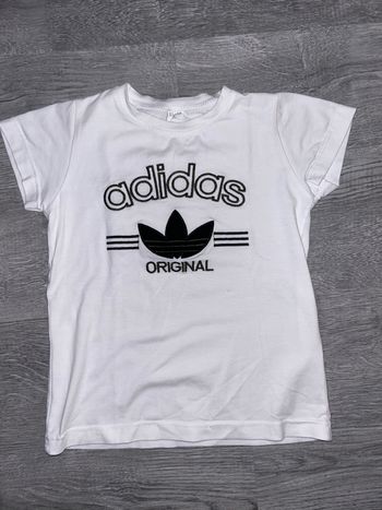 T-shirt adidas