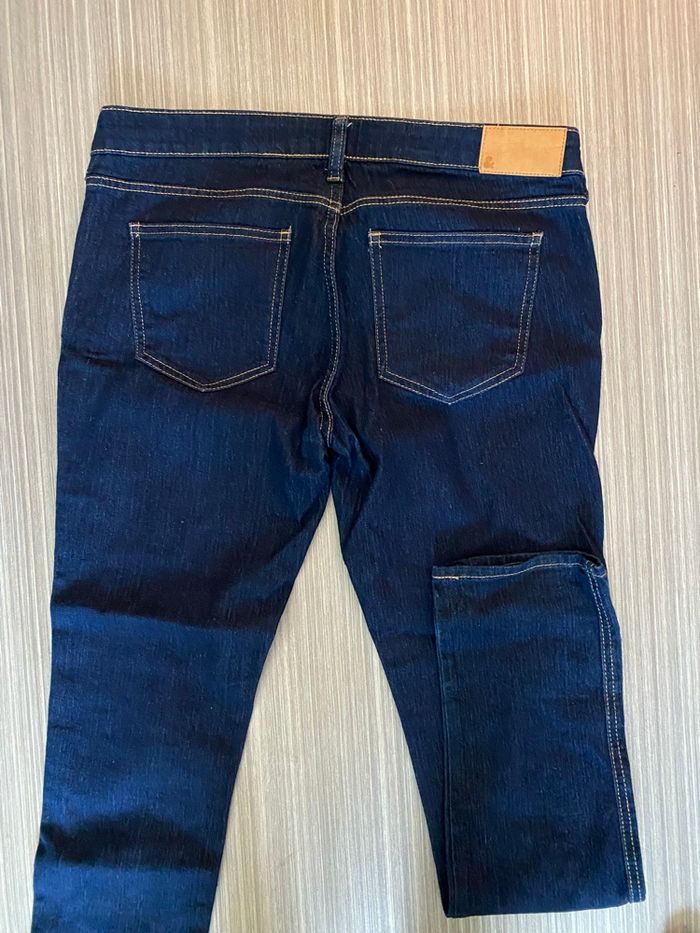 Jean neuf - photo numéro 2