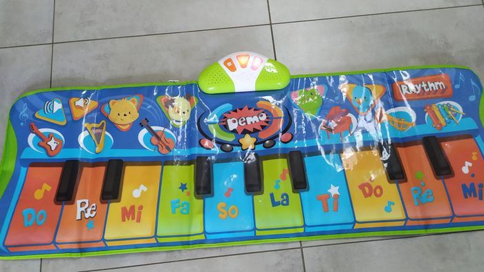 grand piano de sol pour bébé - photo numéro 5