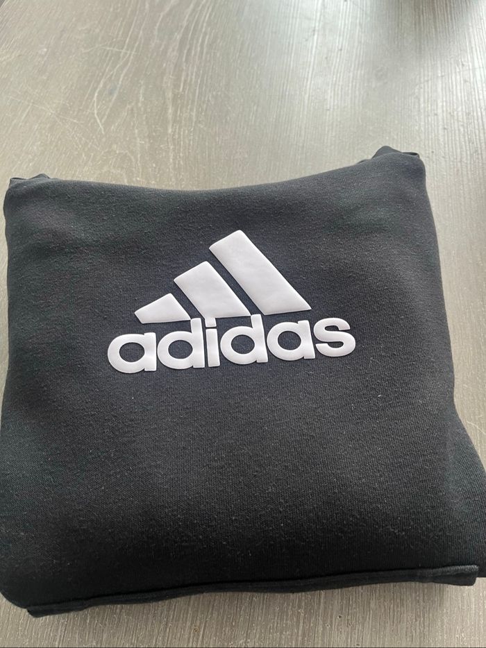 Sweat à capuche Adidas