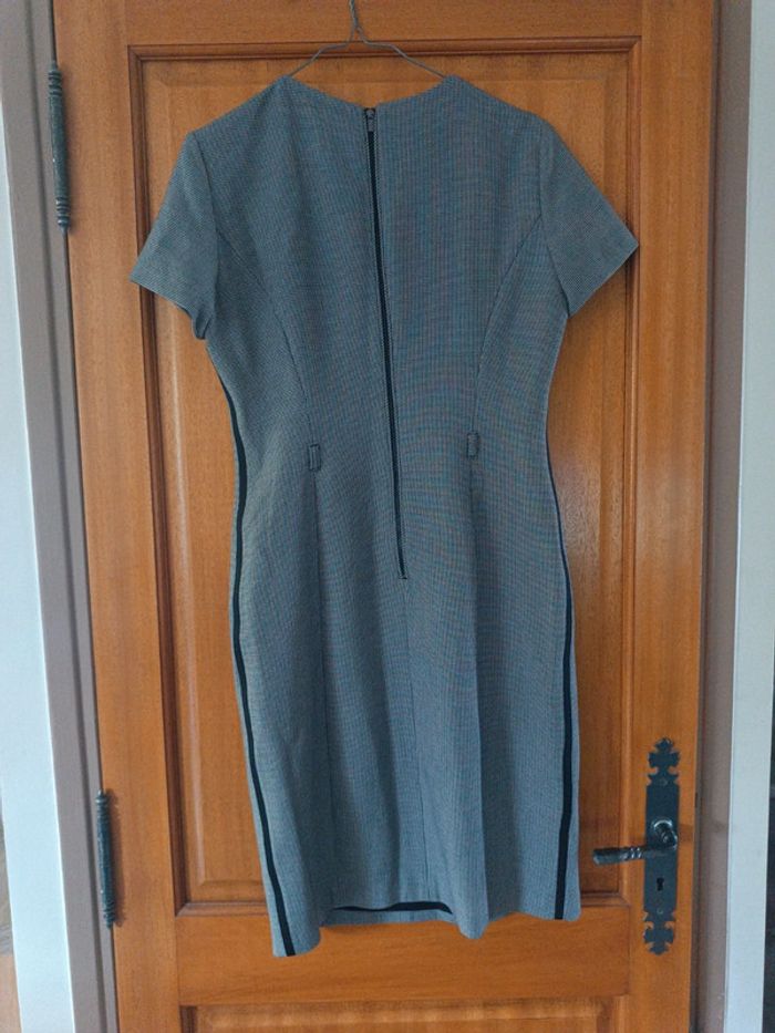 Robe esprit taille 38 - photo numéro 3