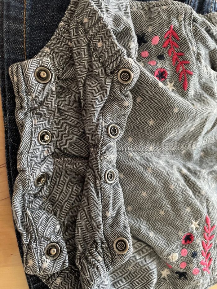 Lot de 2 robes et 1 salopette 12 mois fille - photo numéro 8