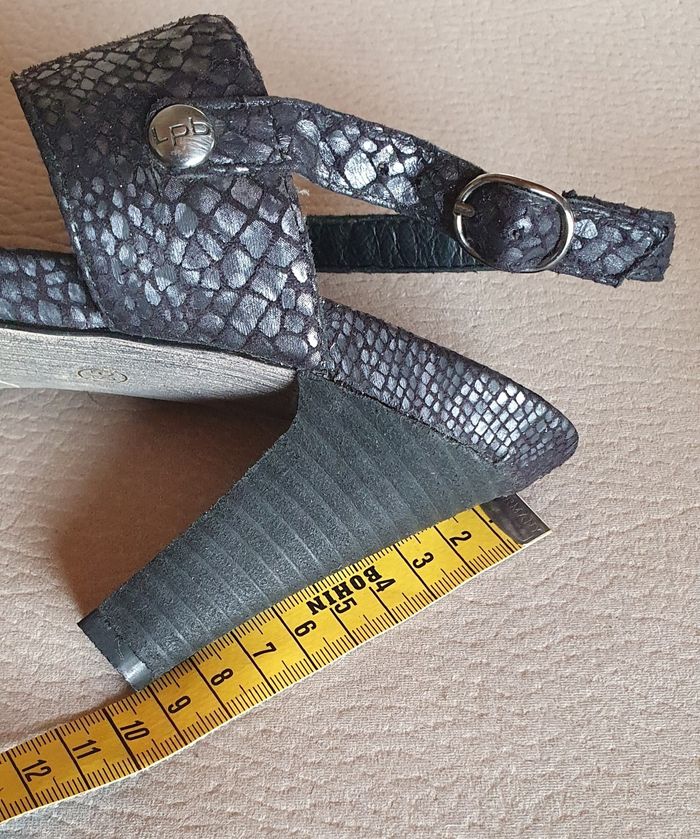 Les petites bombes , taille 36 - photo numéro 3