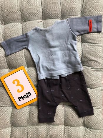 Ensemble pantalon t-shirt 3 mois
