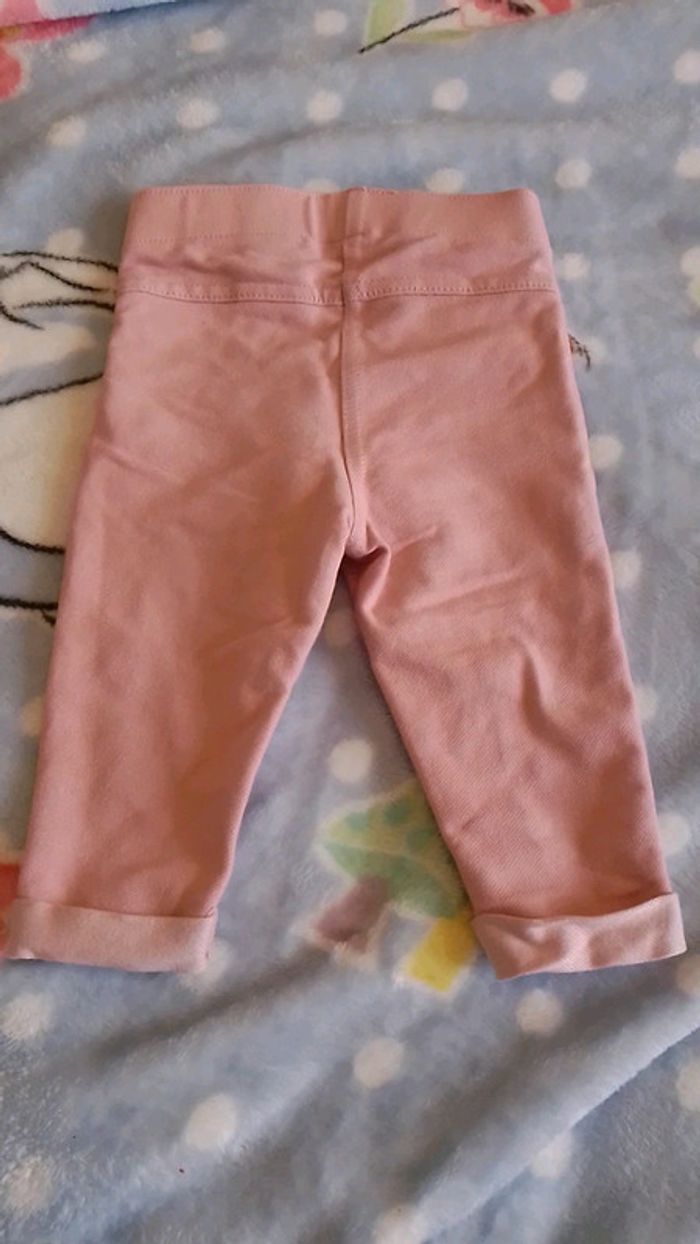 Tregging Kiabi 6 mois neuf - photo numéro 2