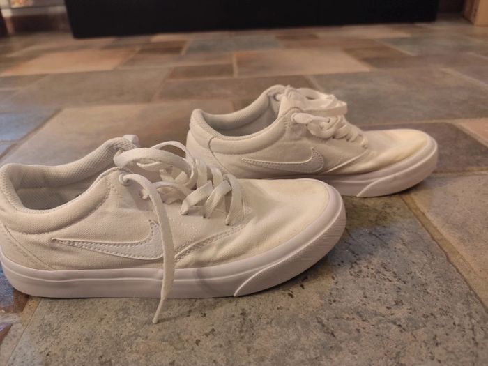 Basket toile nike - photo numéro 3