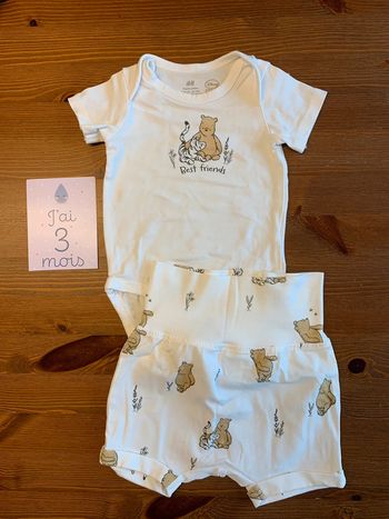 Ensemble bodie + short Winnie l’ourson