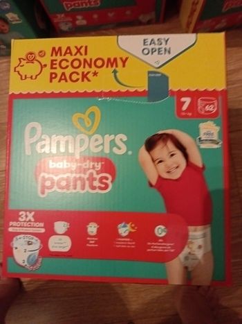 Pants pampers taille 7