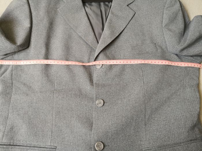 Costume gris - photo numéro 3