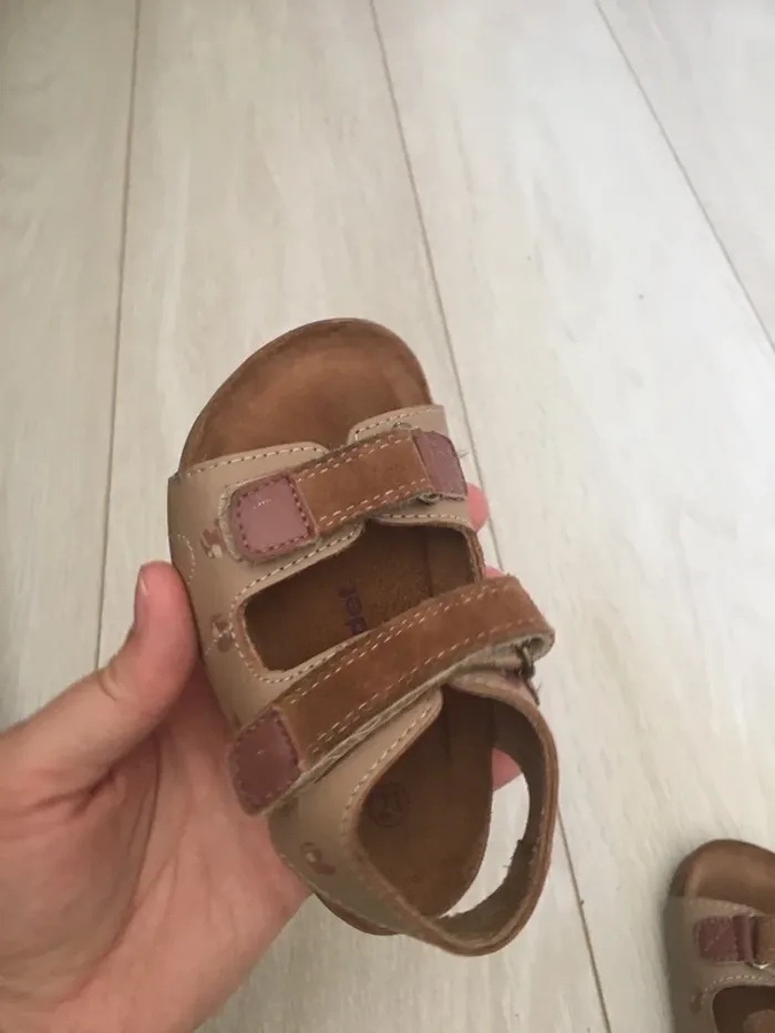 Sandales beiges vertbaudet T.21 - photo numéro 9