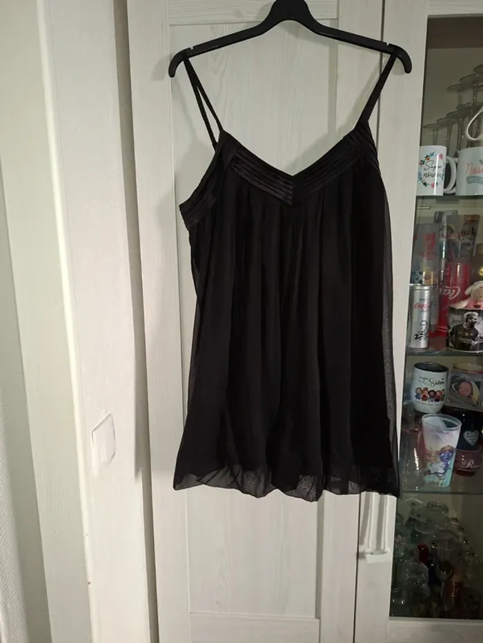 Débardeur noir voile