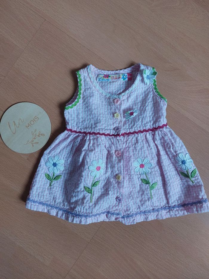 Robe 1mois