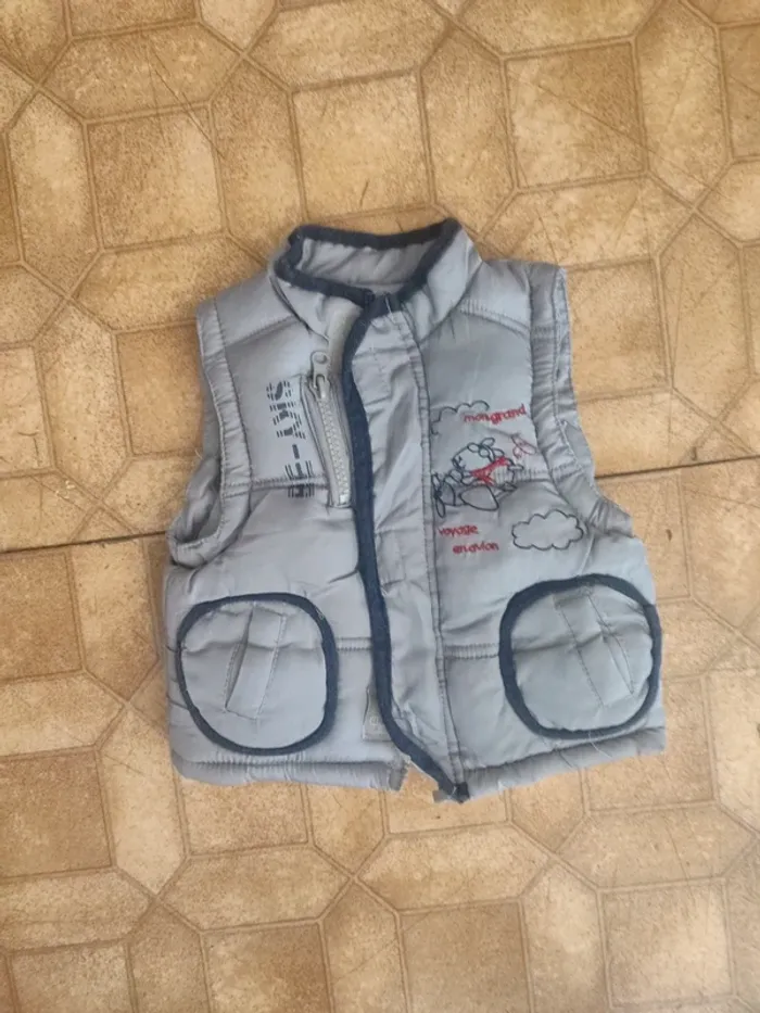 Manteau sans manche tom et kiddy 6 mois