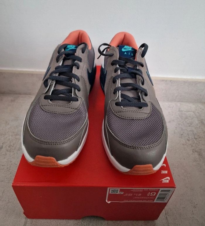Basket Nike Air Max Excee 39 Neuve - photo numéro 3