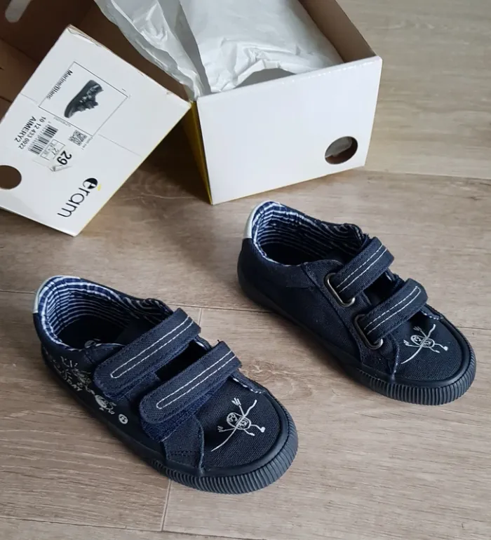 Baskets à scratchs taille 27 neuves eram - photo numéro 3