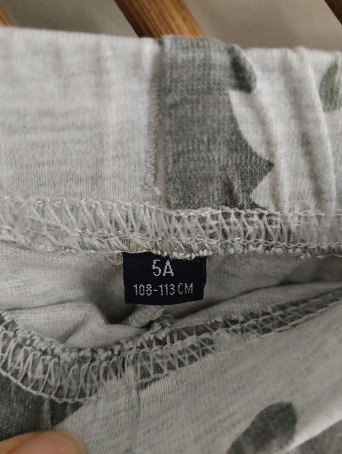 Pyjama 2 pieces Kiabi 5ans - photo numéro 3