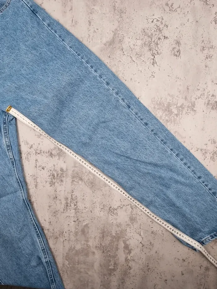 Jean Wrangler bleu clair – Taille 38x32 US / 48 FR Homme (mesures en photos) - photo numéro 4