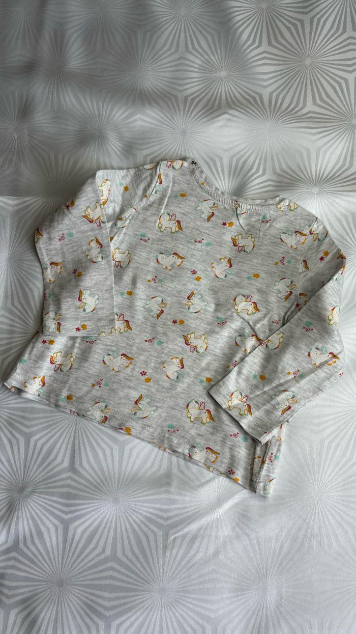 Haut manches longues licornes fille 18 mois/86cm - photo numéro 4