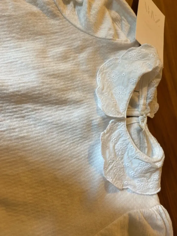 Body manches courtes Zara neuf avec étiquette col dentelle 6-9 mois - photo numéro 5