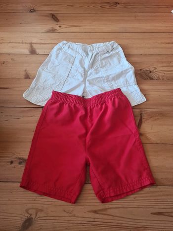 Deux shorts.
