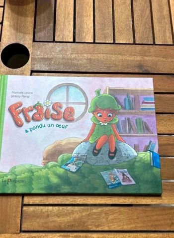 Livre  fraise  à  pondu  un œuf