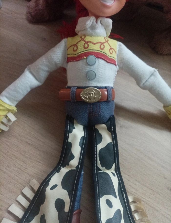Toy story Jessie parle anglais 39 cm - photo numéro 3