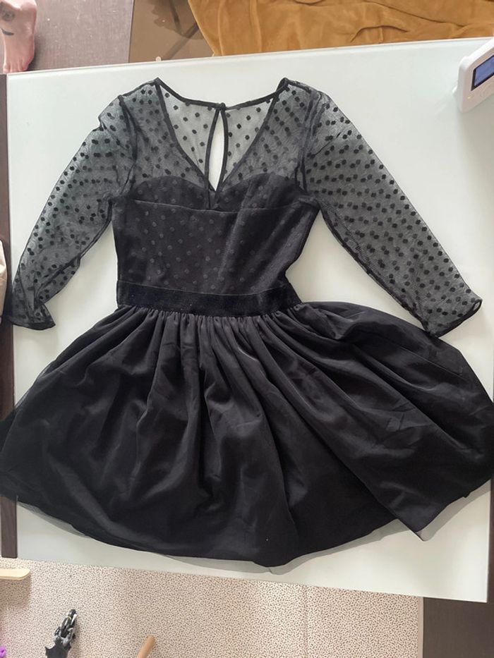 Robe noir - photo numéro 3