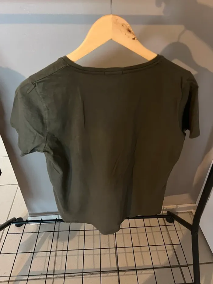 Tee-shirt kaki col V BZB - photo numéro 2