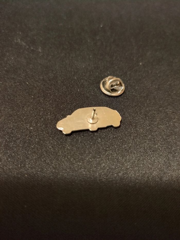 Pin's Citroën XM - photo numéro 2
