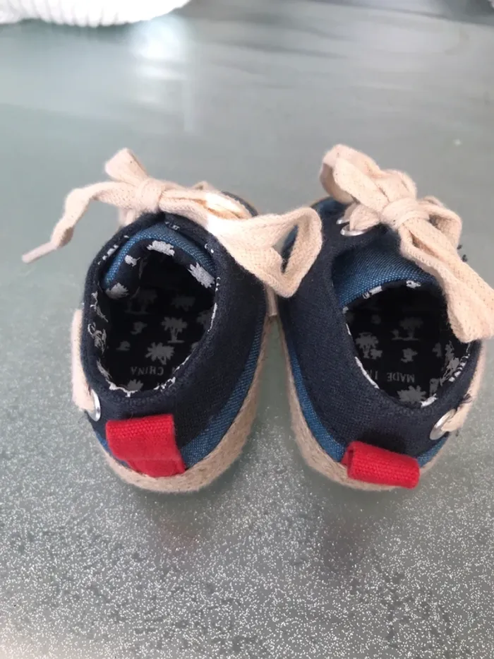 Baskets 0/3 mois - photo numéro 2