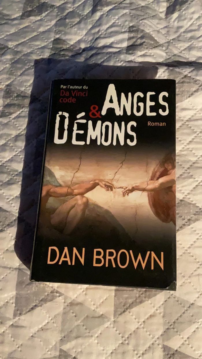 #Anges et démons Dan Brown - photo numéro 2
