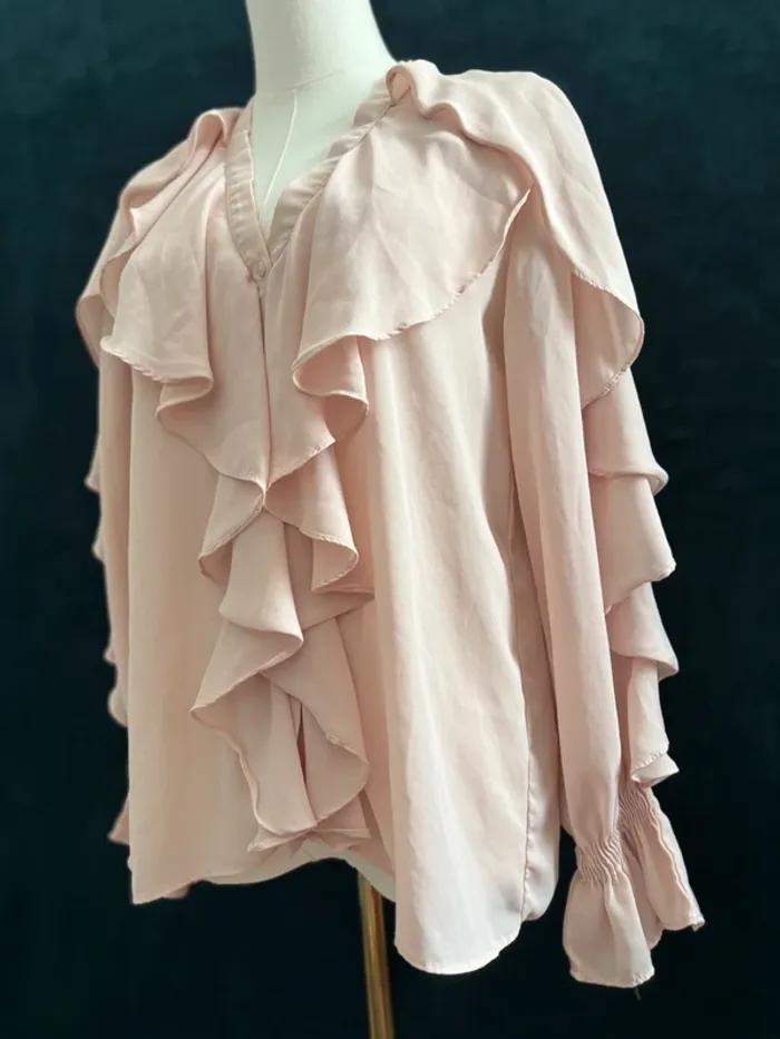 Blouse rose pâle à volants Zara – Taille S – style coquette romantique vintage chic - photo numéro 2