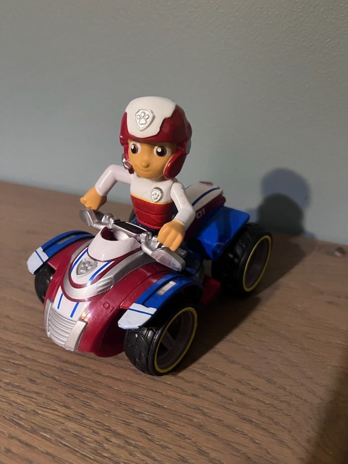 PAT PATROUILLE ET VÉHICULE