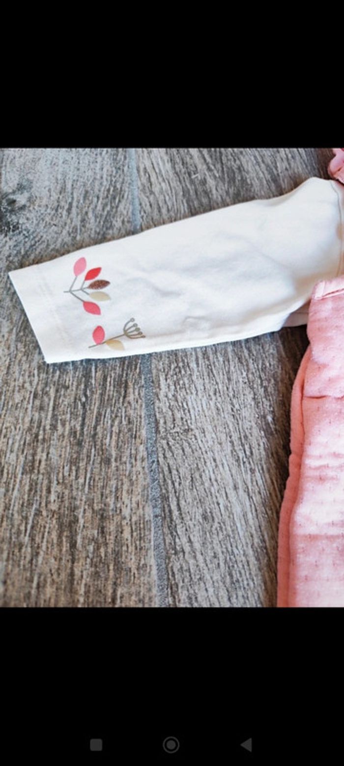 Magnifique ensemble salopette et t-shirt à fleurs à paillettes et chaussettes - photo numéro 3