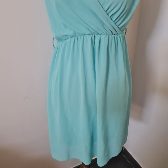Jolie robe turquoise - photo numéro 3