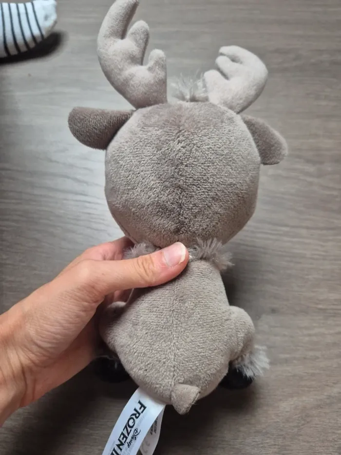 Magnifique peluche Renne de la Reine des neiges - photo numéro 4